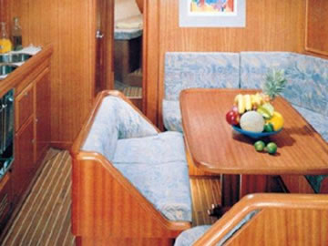 Bavaria 41 Holiday Interior